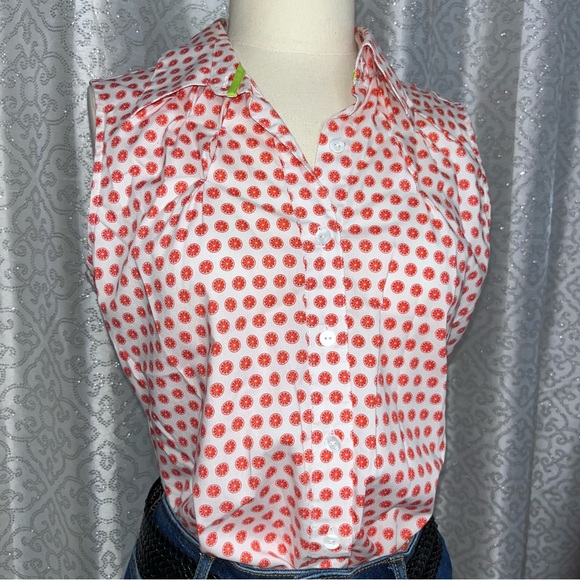 Foxcroft Tops - Foxcroft shaped fit sleeveless top